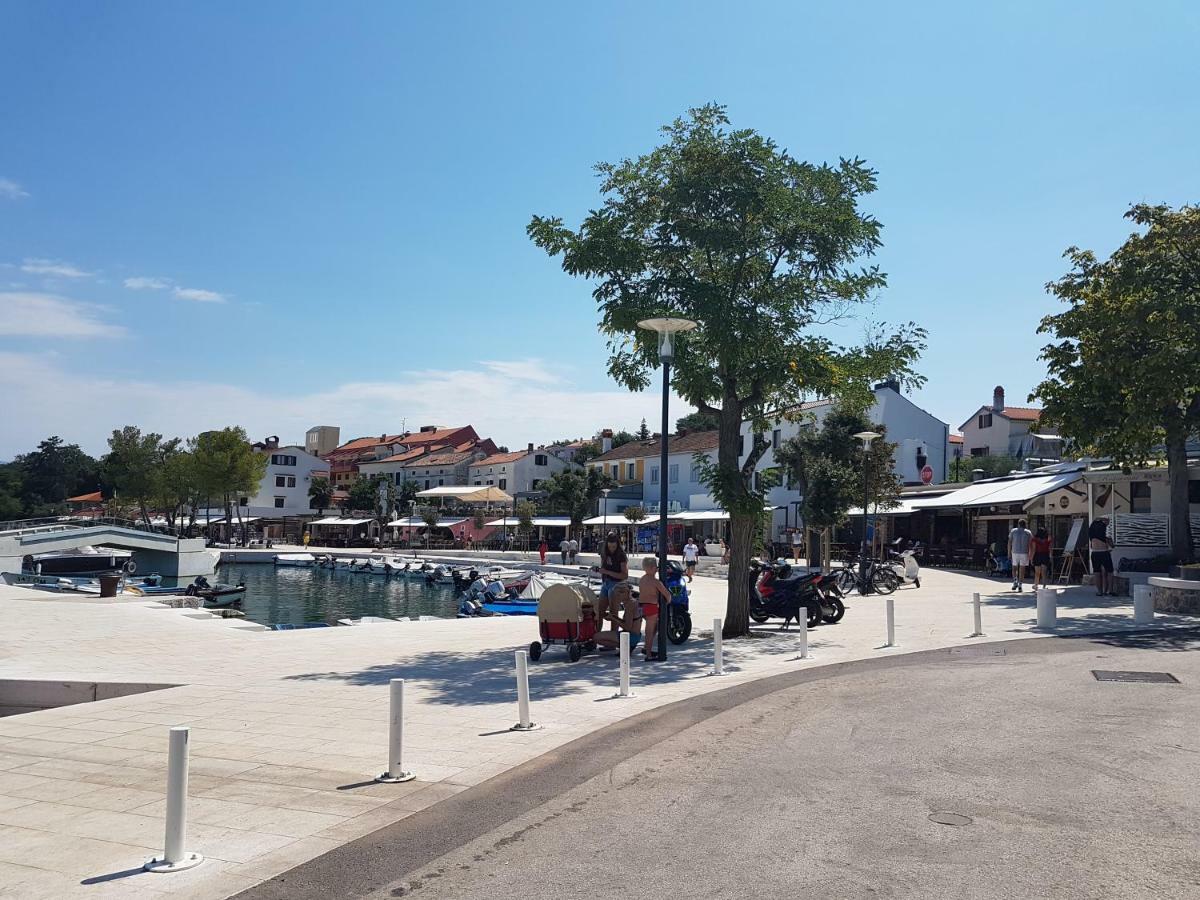 Vijon Apartman Njivice Kültér fotó